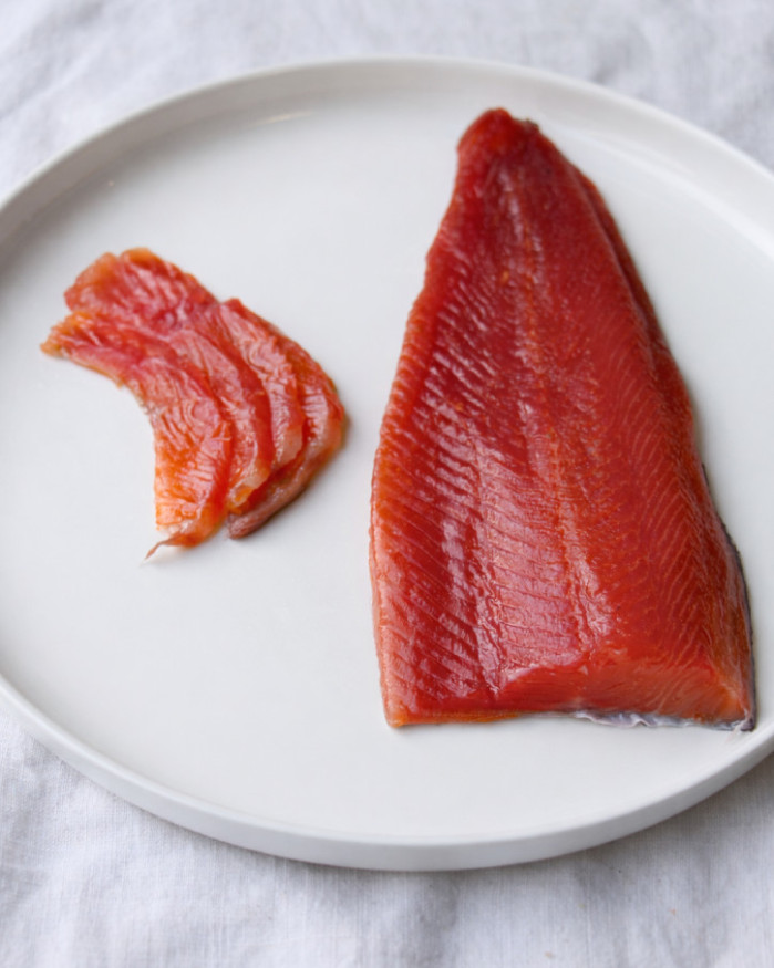 Gravlax de Truite des Hauts-de-France à la betterave rouge et au Gin CADDY - 130g